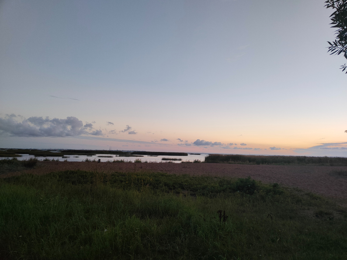 5:25 на часах.