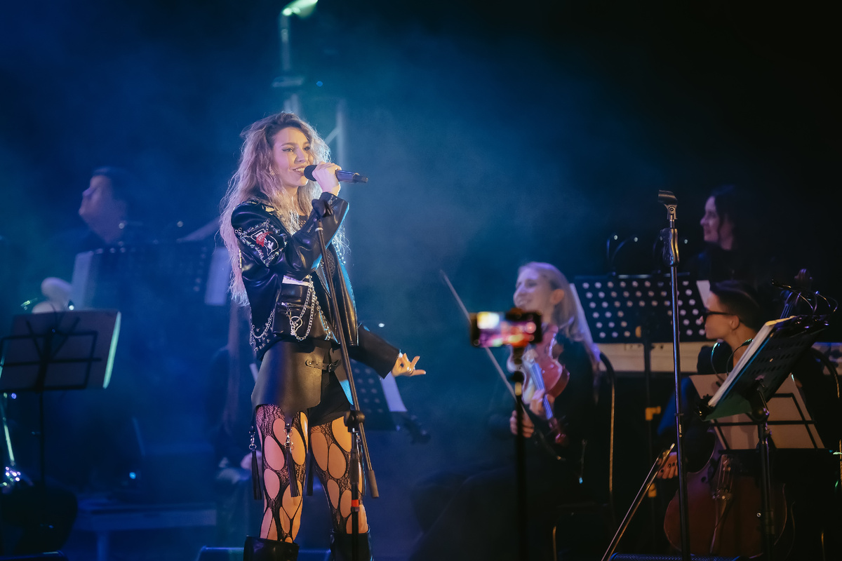 Певица Akvatoriya