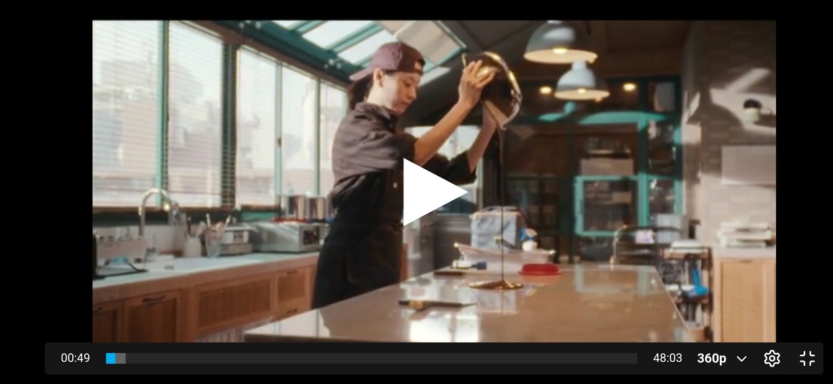 я даже заскринила- это 1-я минута- и такая красота