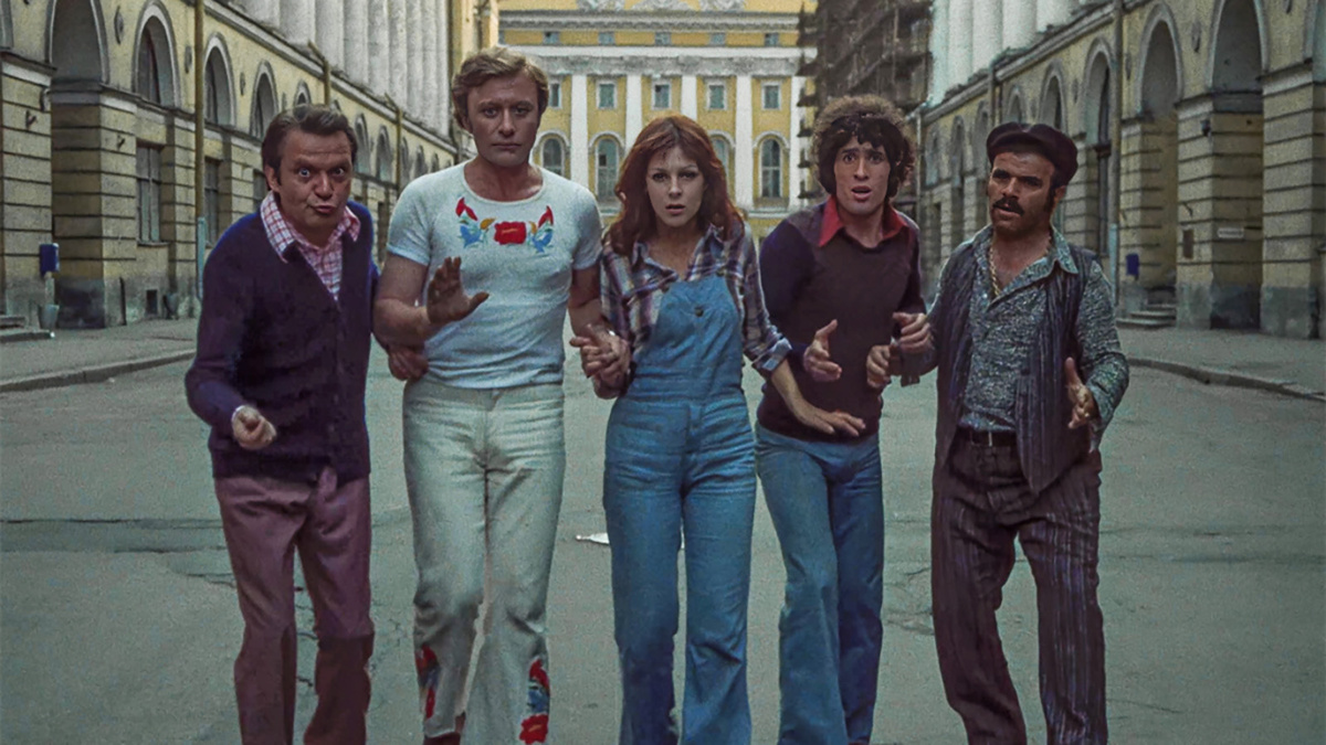 Главные актёры х/ф "Невероятные приключения итальянцев в России", реж. Эльдар Рязанов, 1973 г. В ролях: (слева направо) Альгьеро Носкезе, Андрей Миронов, Антония Сантилли, Нинетто Даволи, Тано Чимароза