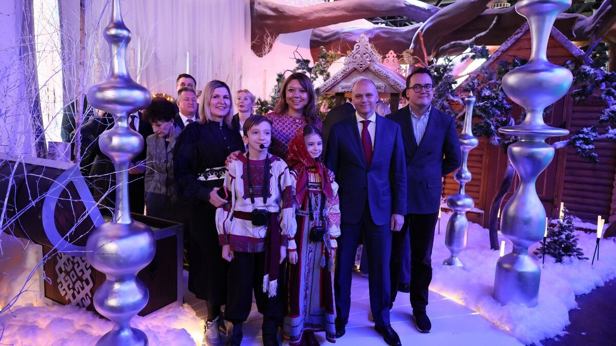     Источник: Национальный центр «Россия»