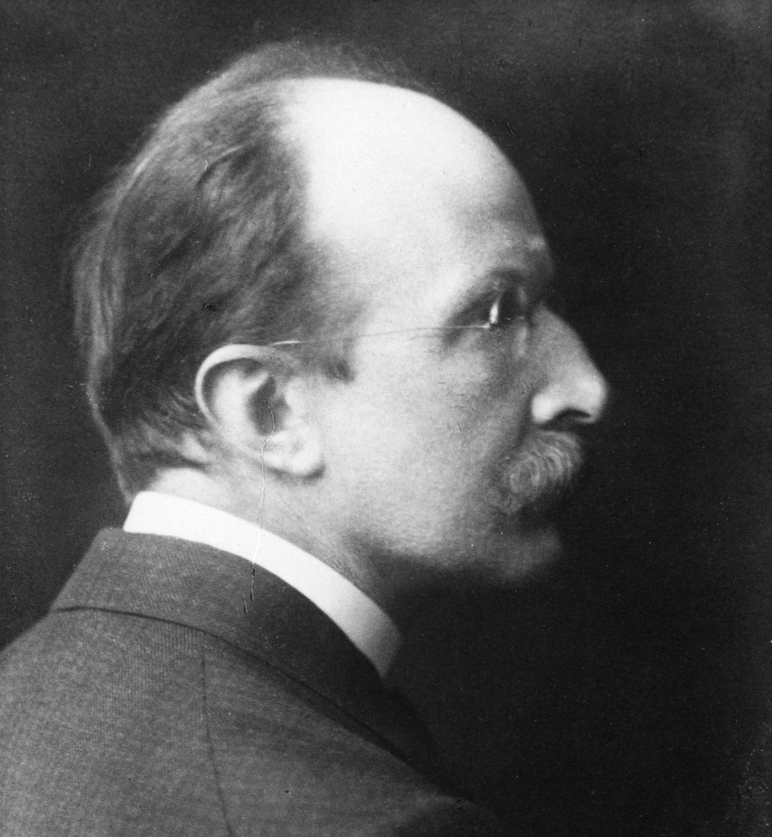     Max Planck / Gettyimages.ru / Oxford Science Archive / Print Collector