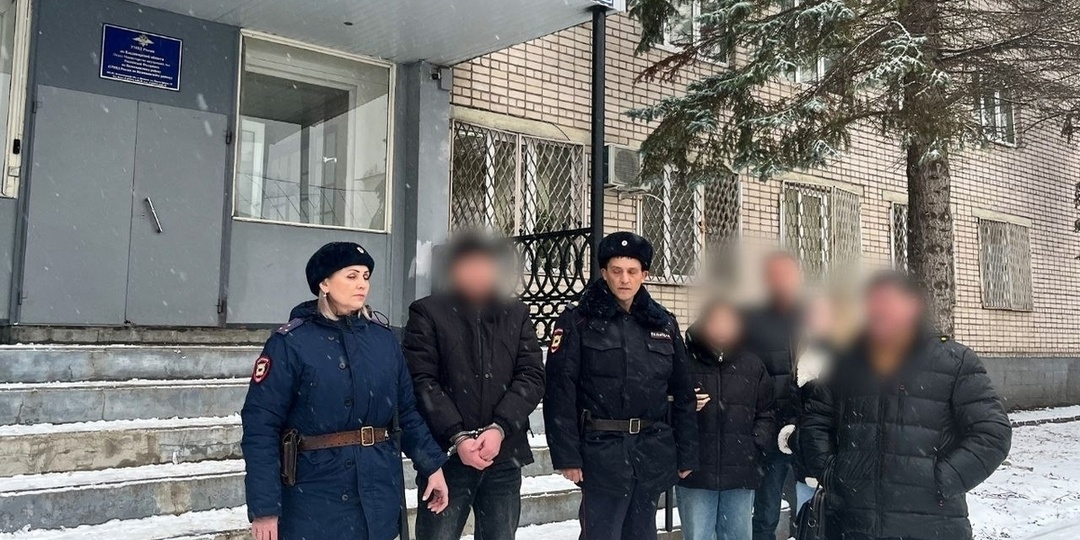 В Гороховце полицейский пойман на взятке в 60 тысяч: