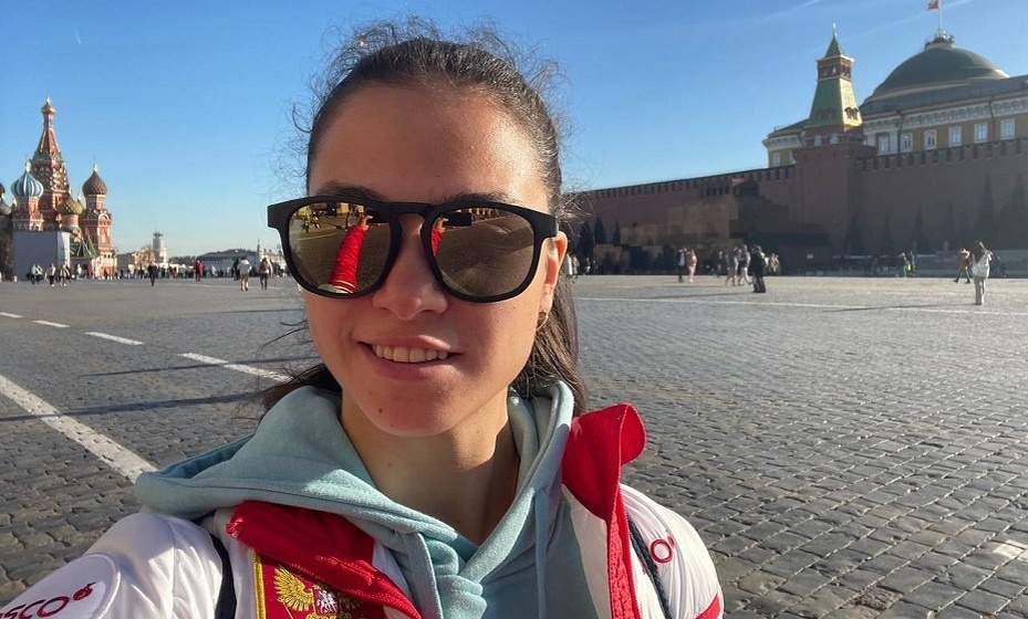    Лыжница всегда старается искать позитив. Фото: Telegram-канал Вероники Степановой