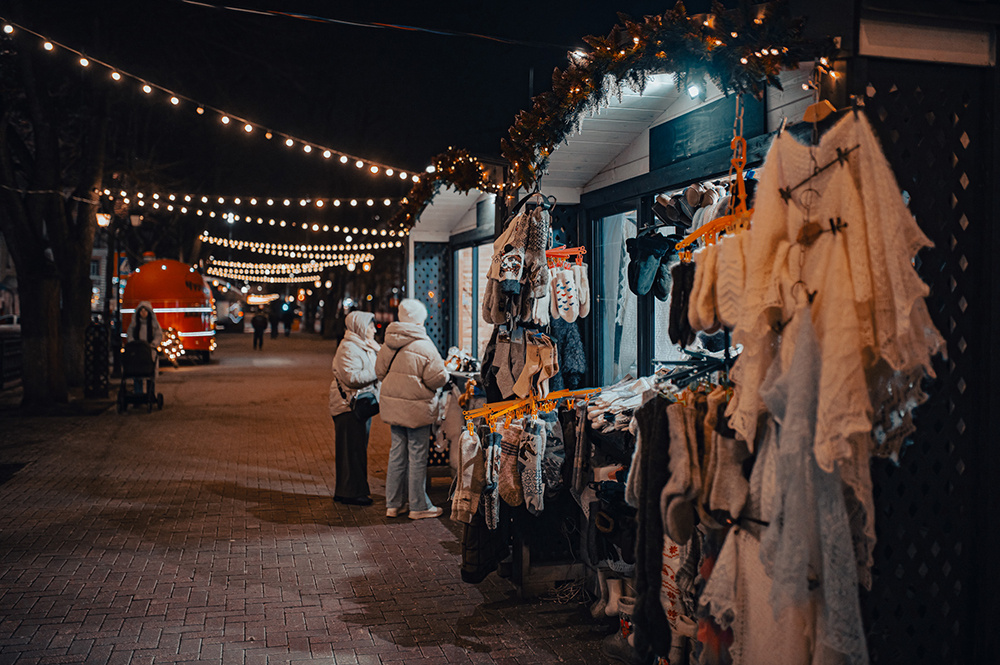 На бульваре Радищева в Твери открылась Рождественская ярмарка