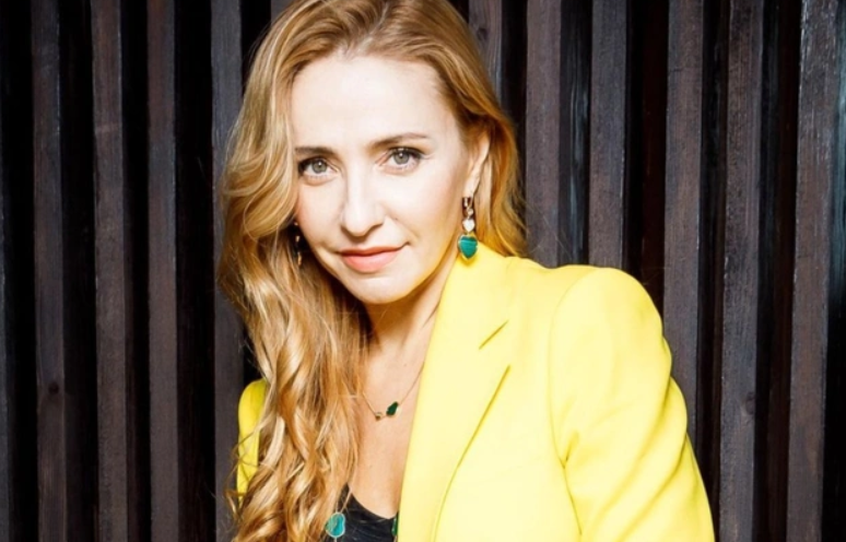 Татьяна Навка благодарит маму за свою карьеру. Фото: соцсети