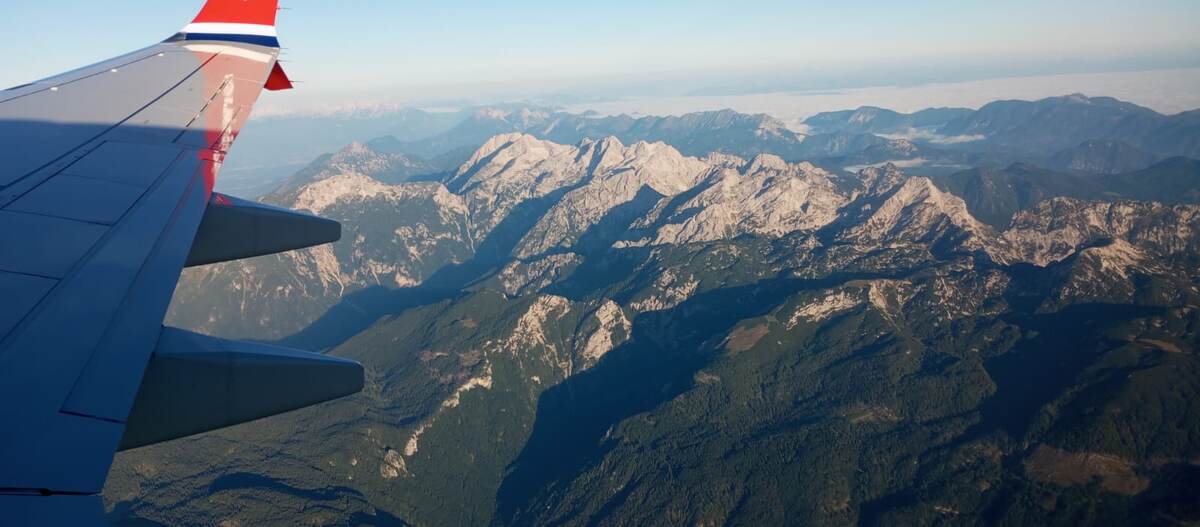 Горы - изумрудно зеленые