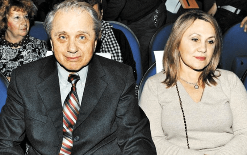 на фото Евгений Стеблов и Любовь Глебова