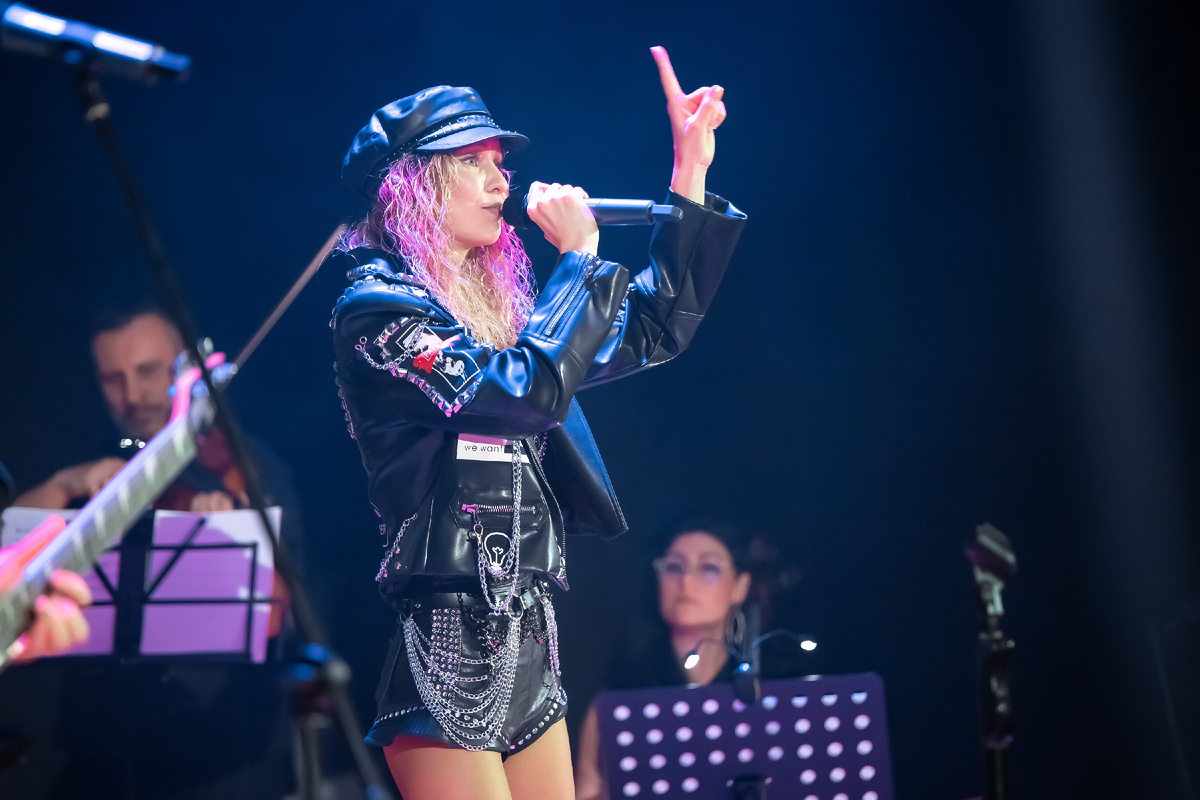 Певица Akvatoriya