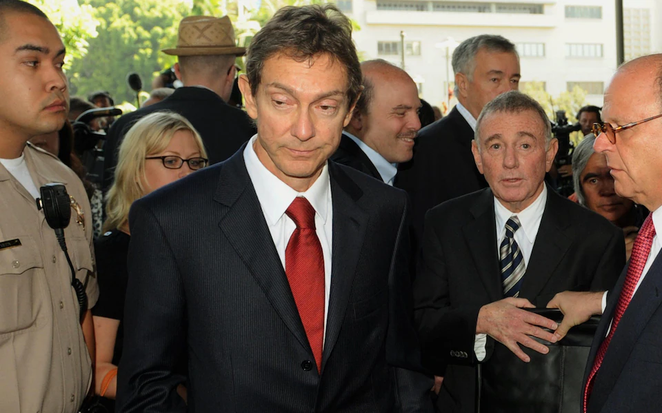 «Мастерство Бранки как переговорщика неоспоримо», — адвокат на фото после назначения соадминистратором наследства Джексона в 2006 году. Фото: MARK RALSTON/AFP via Getty Images 