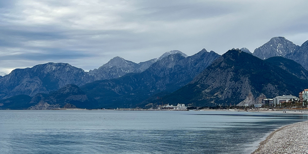 Один зимний день у моря в Анталии, который возвращает ощущение жизни