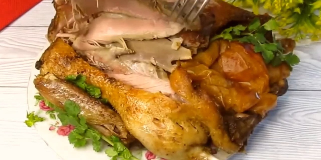 Праздничная утка в необычном маринаде. Станет коронным блюдом на празднике.