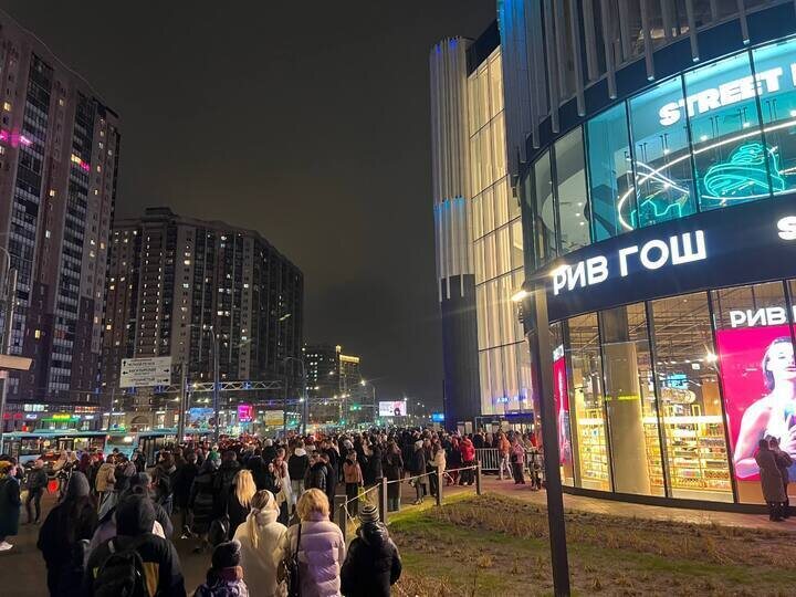     Фото от читателя "МК в Питере"