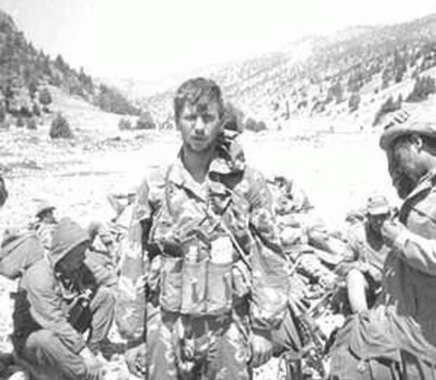 «Я вернулся — но чувствовать разучился»: воспоминания об Афганистане, от которых стынет кровь