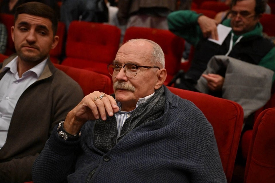    Михалков объяснил, почему дал роль отсидевшему Ефремову Иван МАКЕЕВ