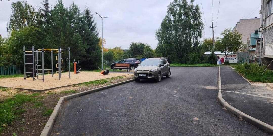 Где отремонтируют дворы в поселках Васильево и Нижние Вязовые в 2026 году?