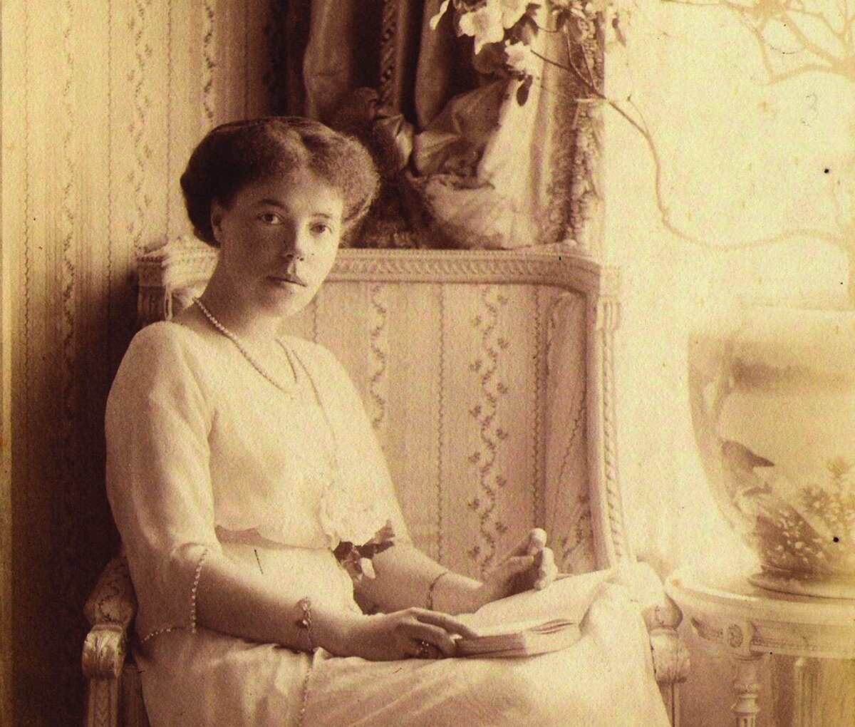 Младшая сестра последнего российского императора Николая II, великая княгиня Ольга Александровна Романова