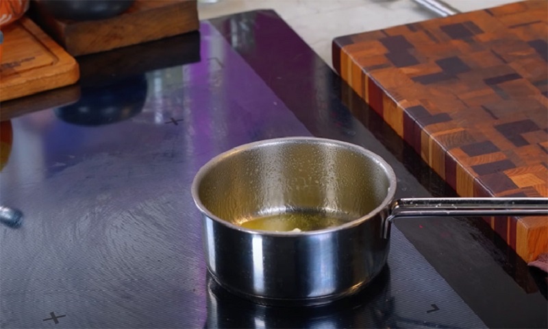 Ароматная треска под золотистым соусом: забытый вкус XIX века на вашем новогоднем столе