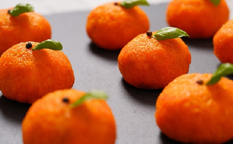 Загадка на праздничном столе: закуска «Мандаринки» с сюрпризом станет символом Нового года