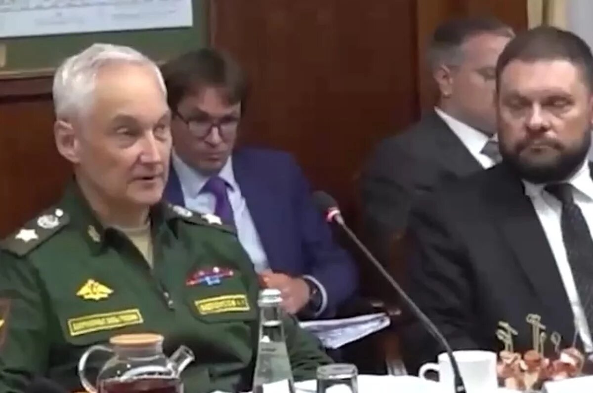    Военкор Коц: на встрече военкоров с Белоусовым прозвучали неожиданные вещи