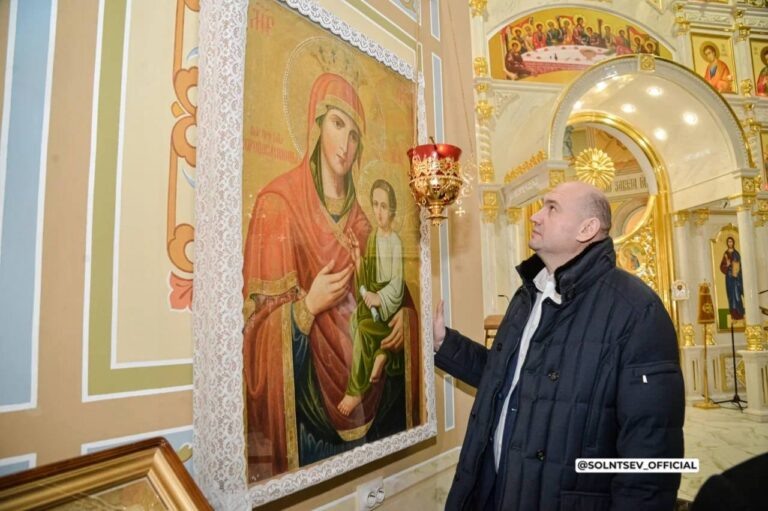    Глава Оренбуржья посетил Свято-Троицкий собор в Бузулуке Мария Чалкина