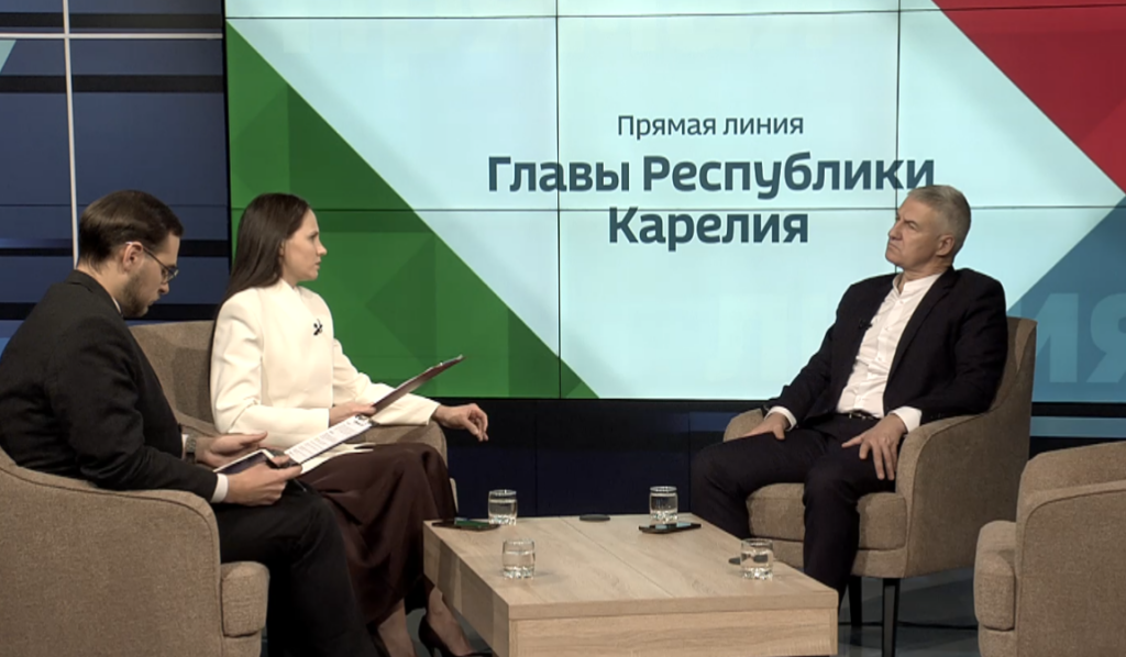    Фото: прямая линия главы Карелии