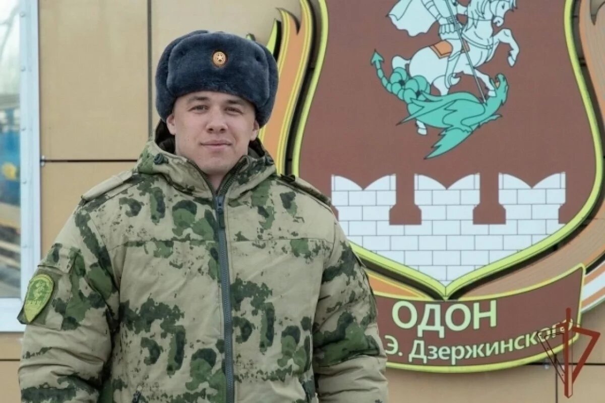    Волгоградским поклонникам Macan рассказали, как служит известный рэпер