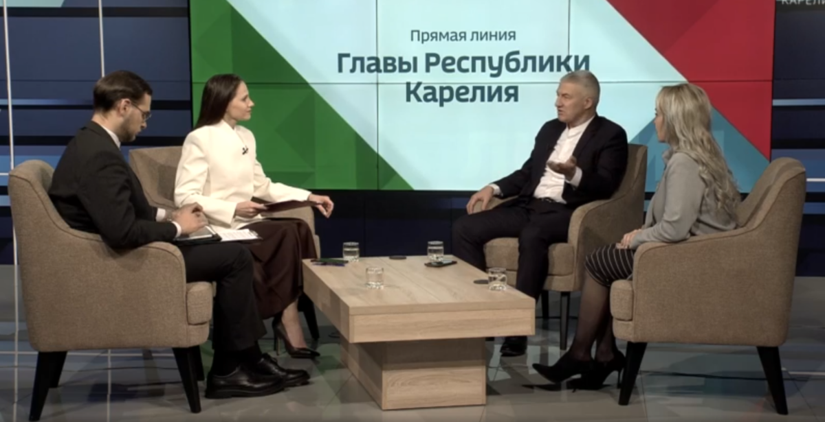    Фото: прямая линия главы Карелии