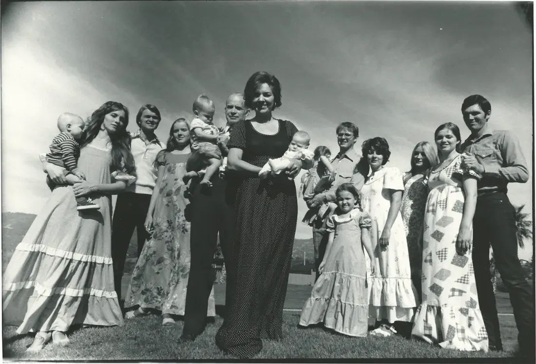 Хелен с семьей, источник Medium.com