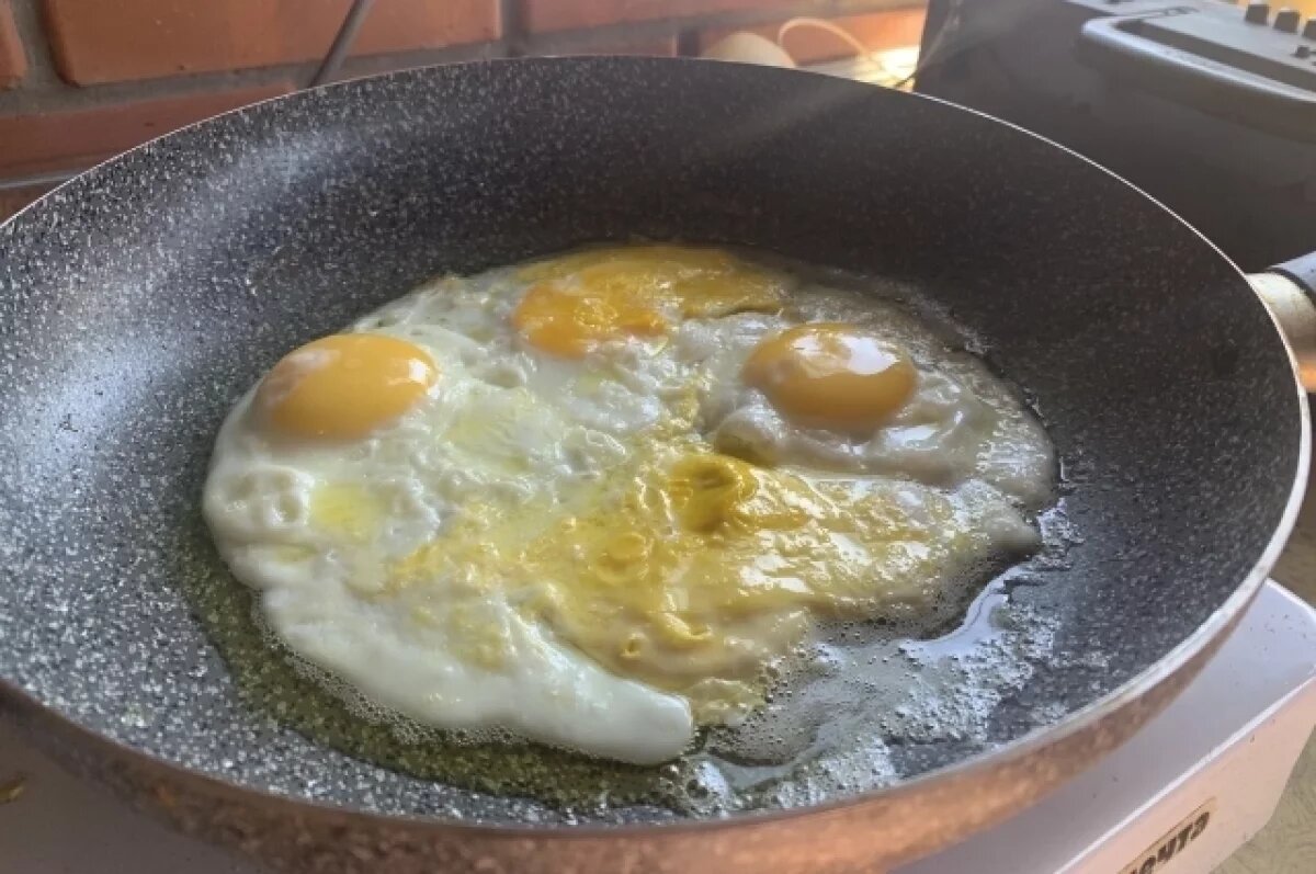    Иркутянка едва не сгорела на кухне из-за брызнувшего масла