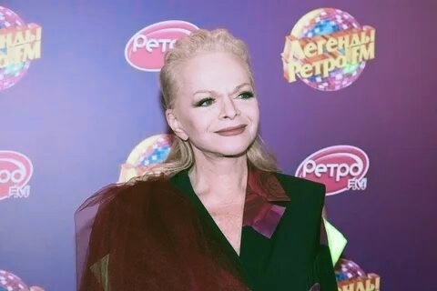 Из открытых источников в интернете. Лариса Долина.