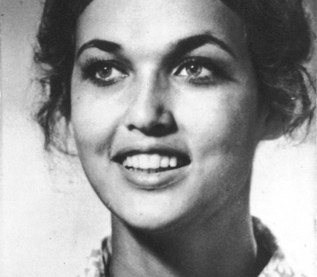 "У вас с Высоцким что было?", - спрашивали её