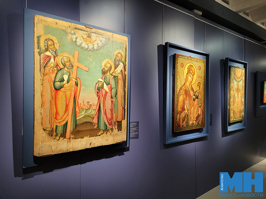 Листайте вправо, чтобы увидеть больше изображений