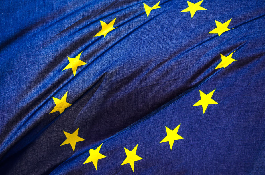 Флаг Европейского союза. Фото: Петр Ковалев/ТАСС