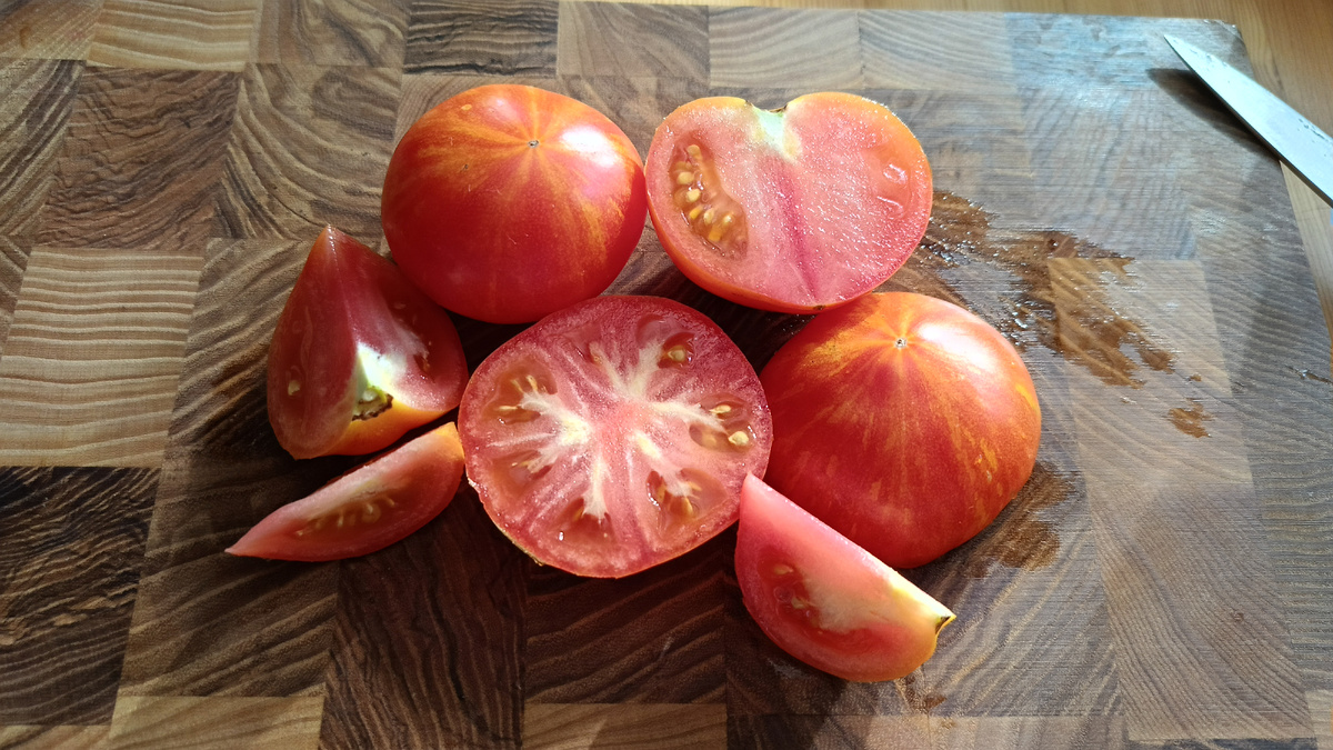 Томат Красочная леди