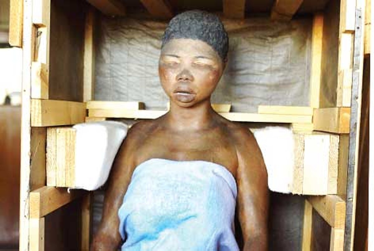 Гипсовый слепок фигуры Саарти Бартман