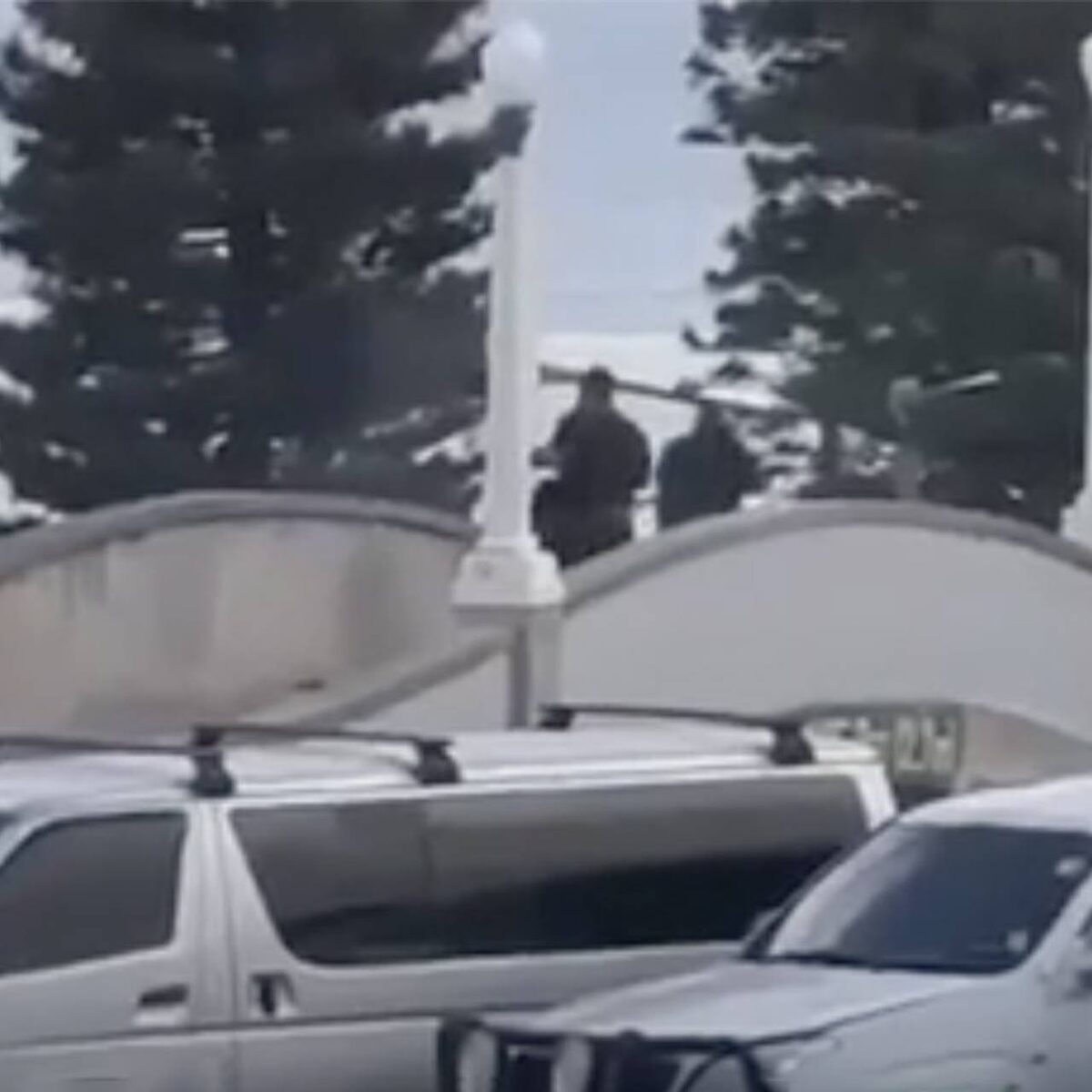 Кадры с нападавшими из соцсетей