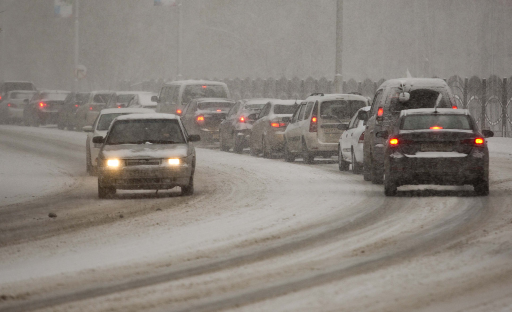    На западе Югры идёт ледяной дождь, переходящий в снегопад