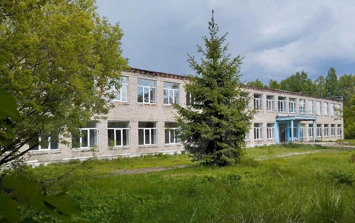 Одна из Муромских школ которую закрыли...