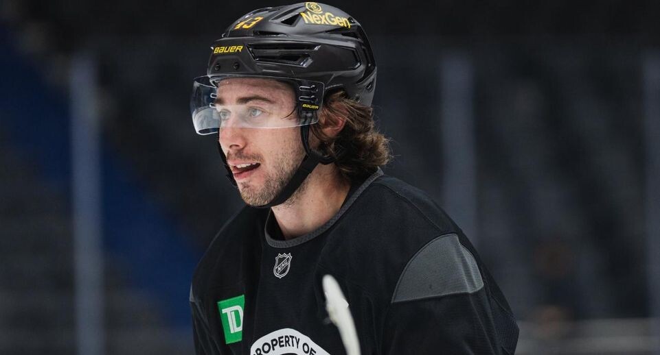    Куинн Хьюз / ХК «Ванкувер Кэнакс»