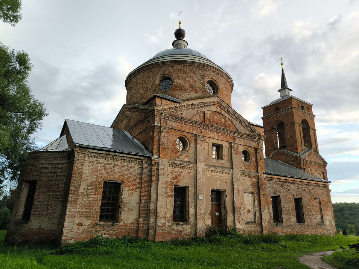 Троицкая церковь в Никола-Ленивце