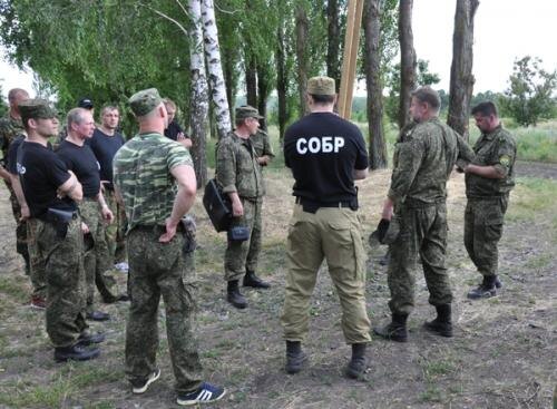 Подготовка к тренировке бойцов СОБРа в полевых условиях