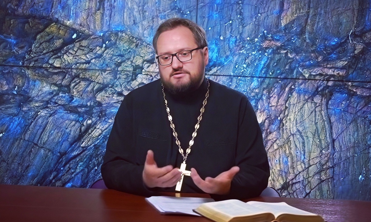 Владислав Береговой — иерей, клирик храма в честь святителя Николая Мирликийского (г. Мосальск).