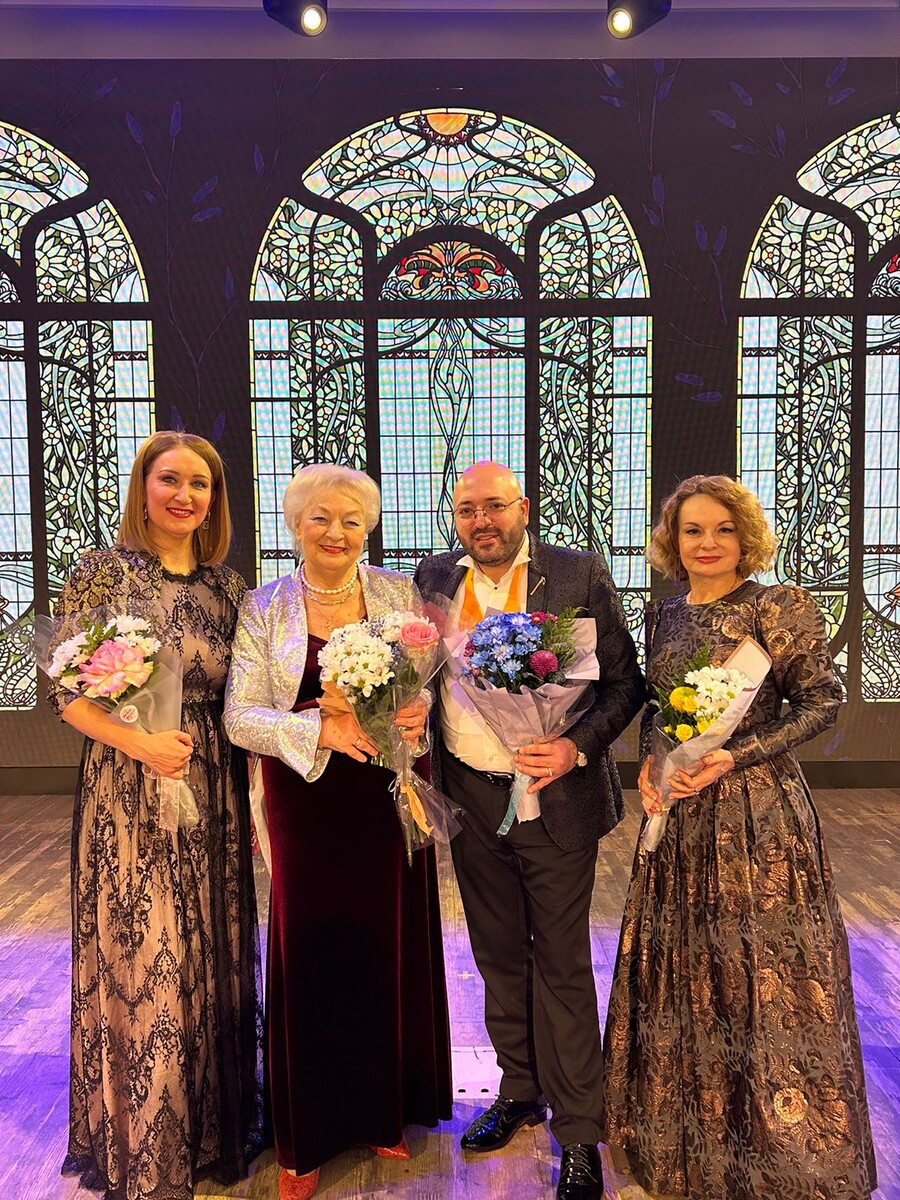 фото из альбома