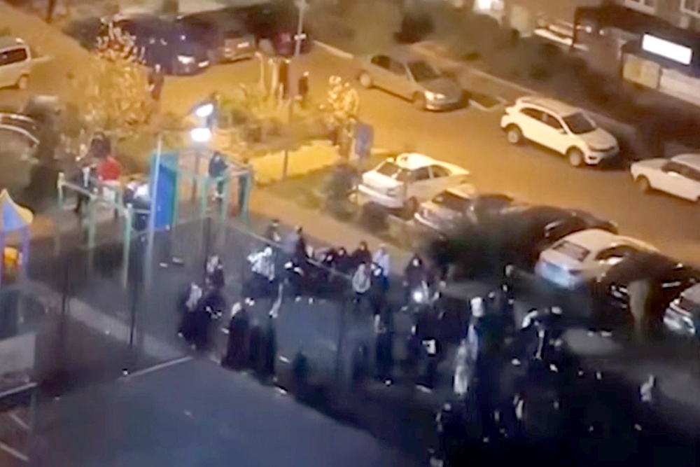    На историю о том, как "банда девочки Лизы" держит в страхе целый район Краснодара, откликнулись около 4000 читателей "РГ". / Соцсети