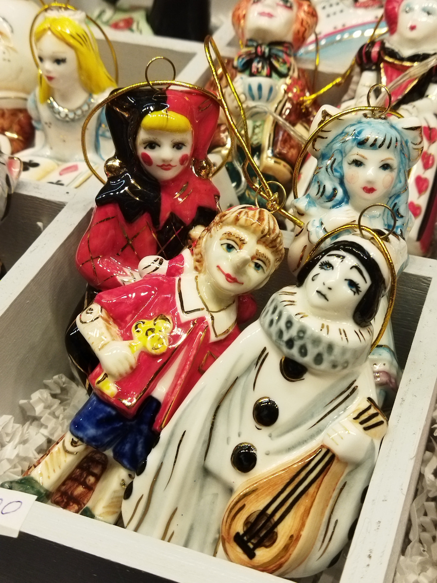 Ёлочные игрушки в ЦДМ. Фото из личного архива автора.