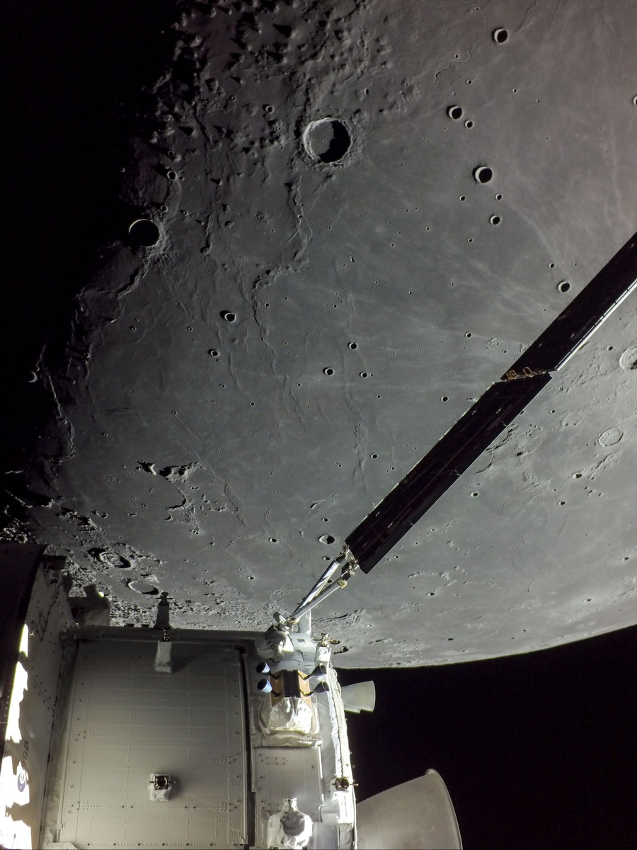 Image Credit: NASA, Artemis 1