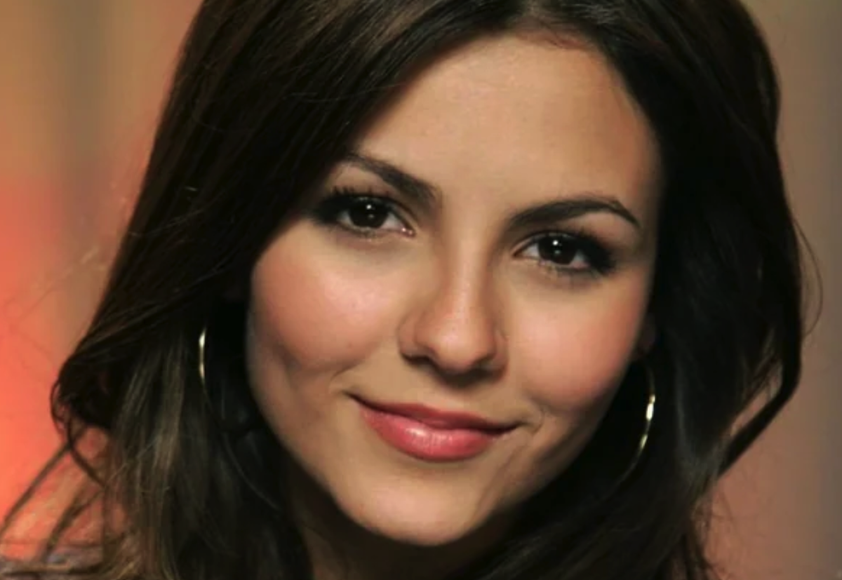 Каждое утро смотрел в потолок и считал до 100 — только чтобы не открывать глаза при ней. Прожил с Мариной 8 месяцев в съёмной двушке