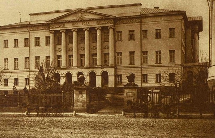 Московский университет в 19 веке.
