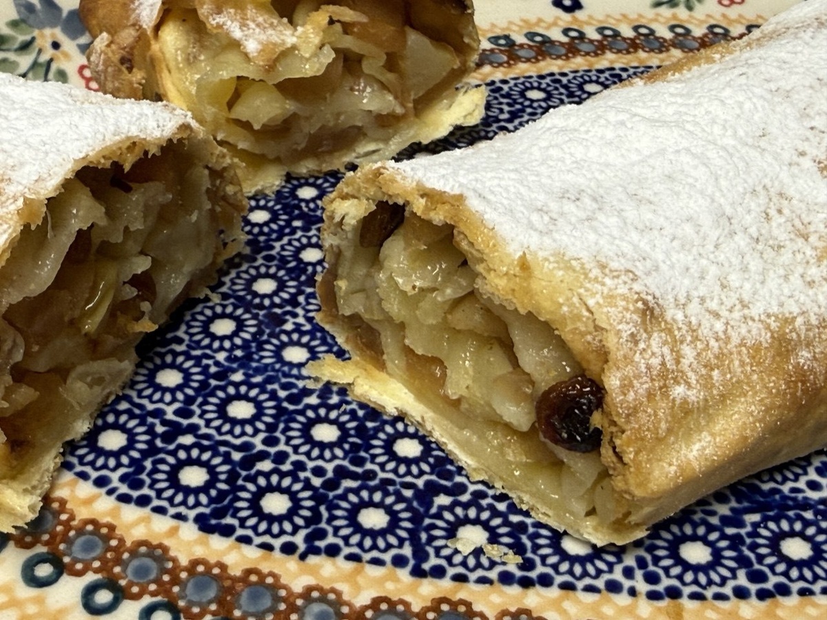 Штрудель с яблоками